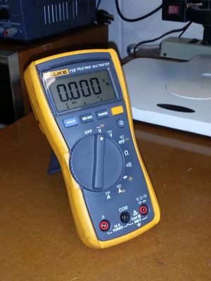 Fluke 115 Multimeter